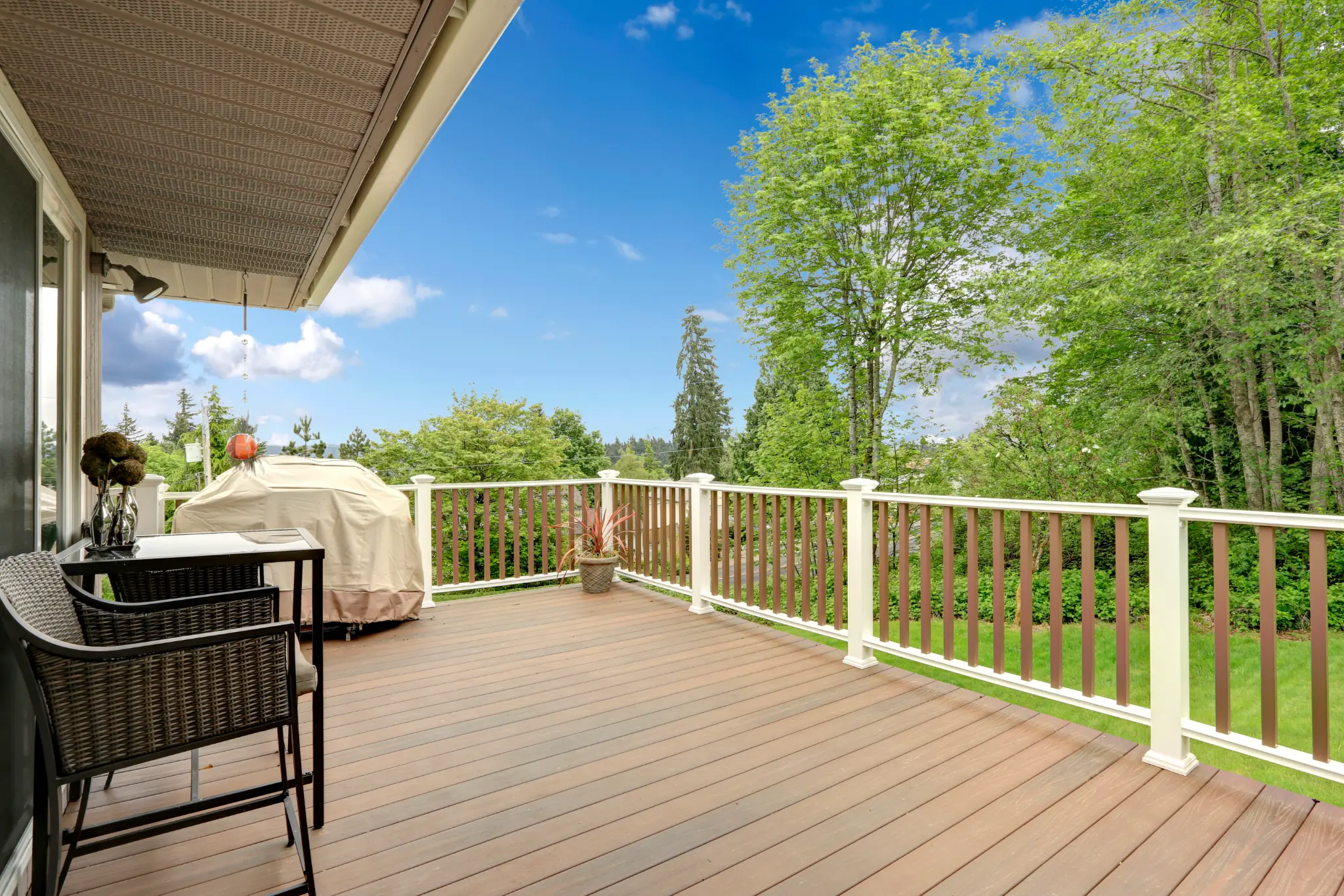 deck-bbq-area.webp